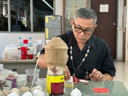 LINE_ALBUM_ดูงานศูนย์ศิลปชีพบางไทร จ_พระนครศรีอยุธยา_251124_30.jpg - โครงการเทิดทูล ชาติ ศาสนา พระมหากษัตริย์ รวมพลังแห่งความภัคดีของประชาชนเทศบาลตำบลสันป่าตอง  | https://www.sanpatong.go.th